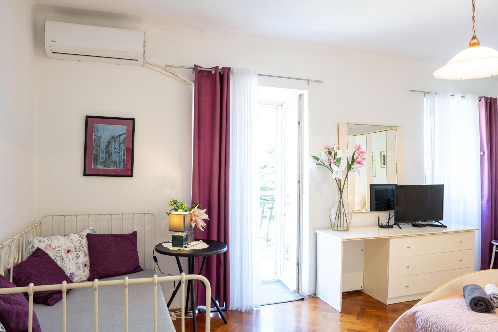 M&B Apartment Kotor Bagian luar foto