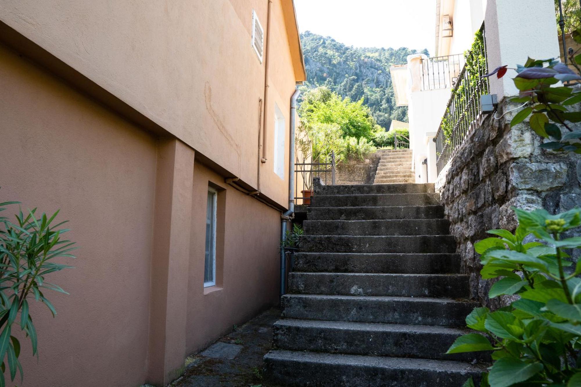 M&B Apartment Kotor Bagian luar foto